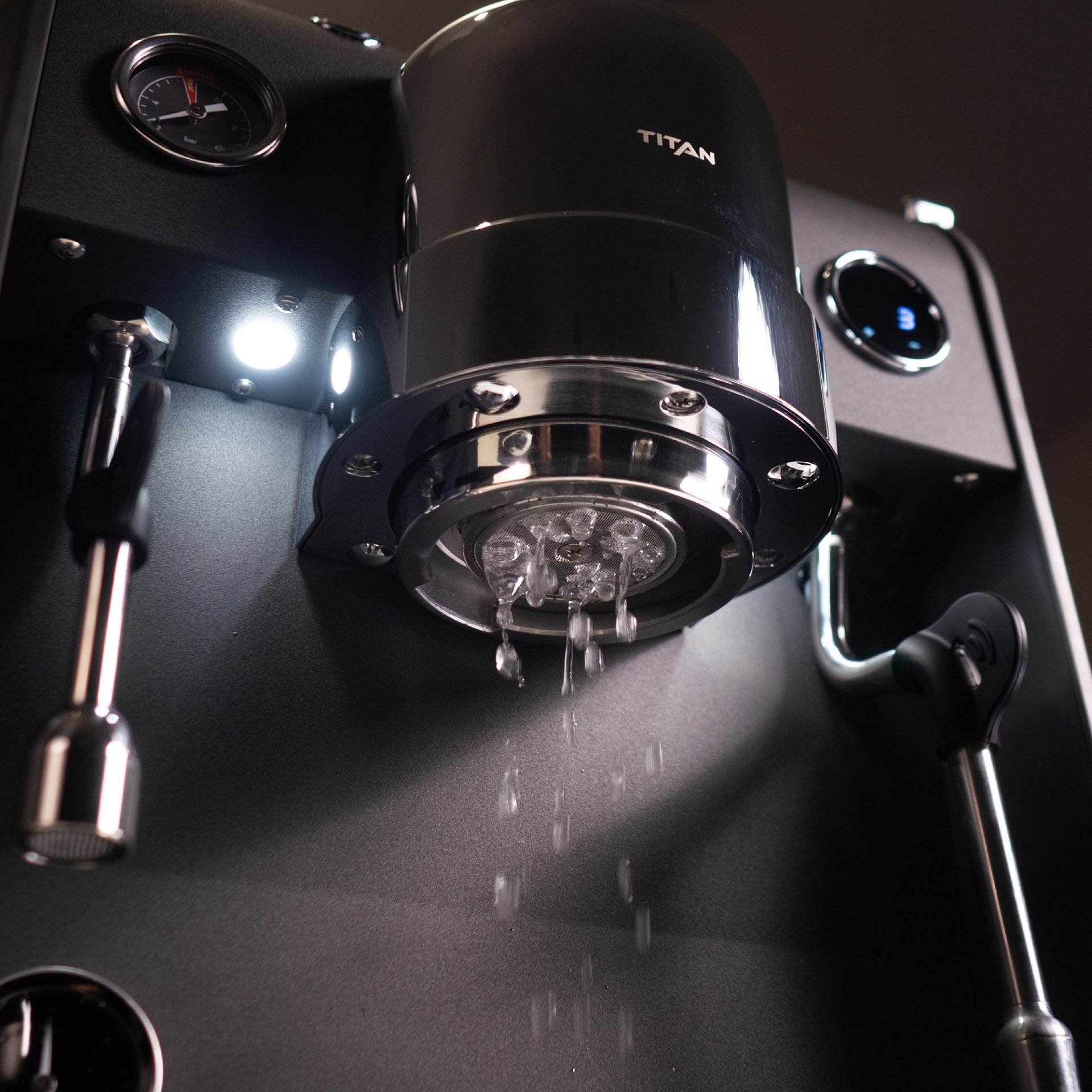 COSMO TITAN 1 GR. - Image 7
